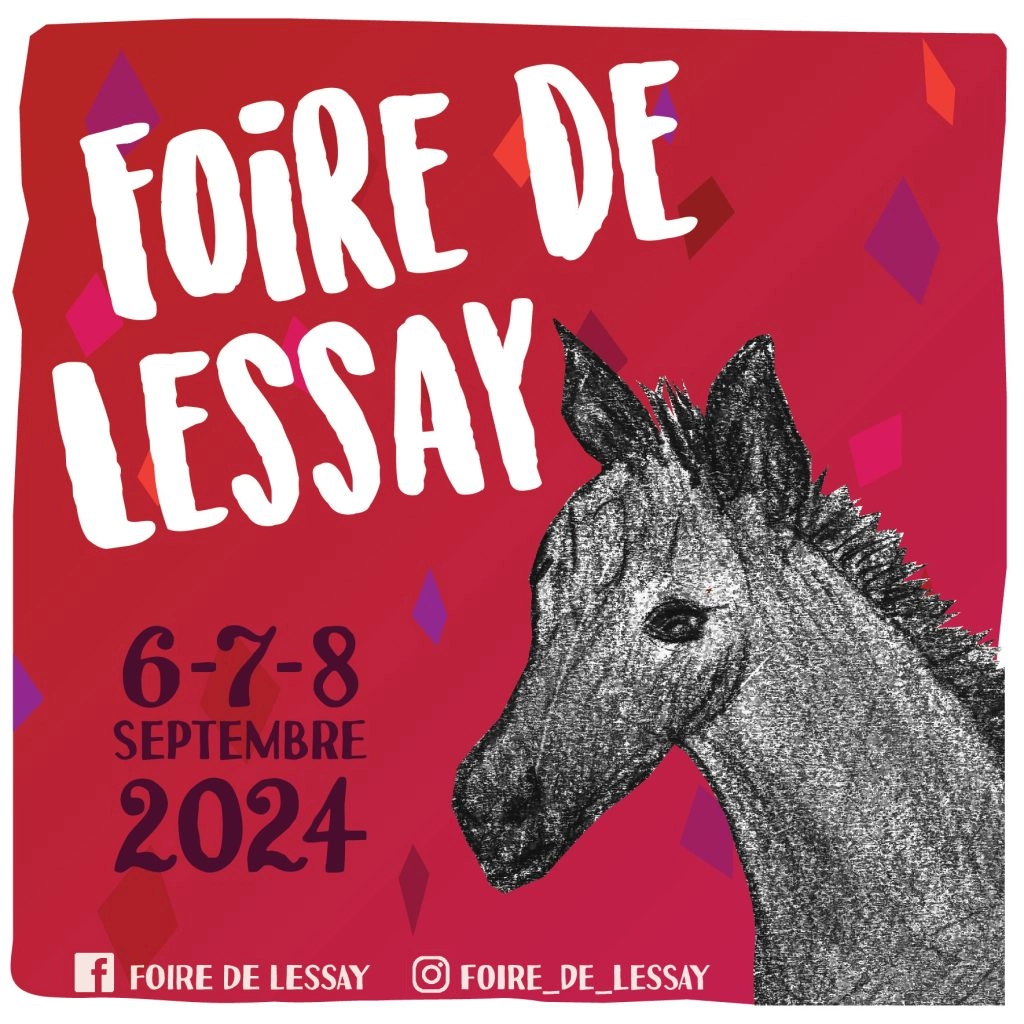 Affiche Foire de Lessay 6-7-8 septembre 2024, tête de cheval sur fond rouge losanges