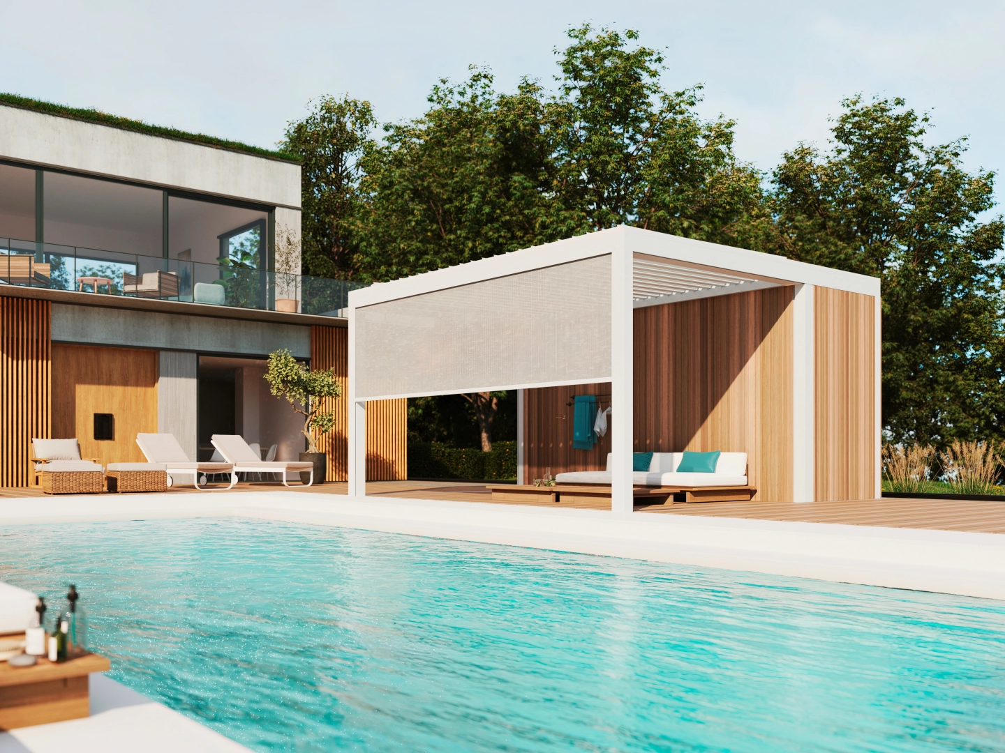 Pool house blanc lambris bois, spa couvert, pergola et piscine turquoise en plein soleil